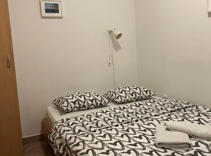 Roko Appartamento Baška